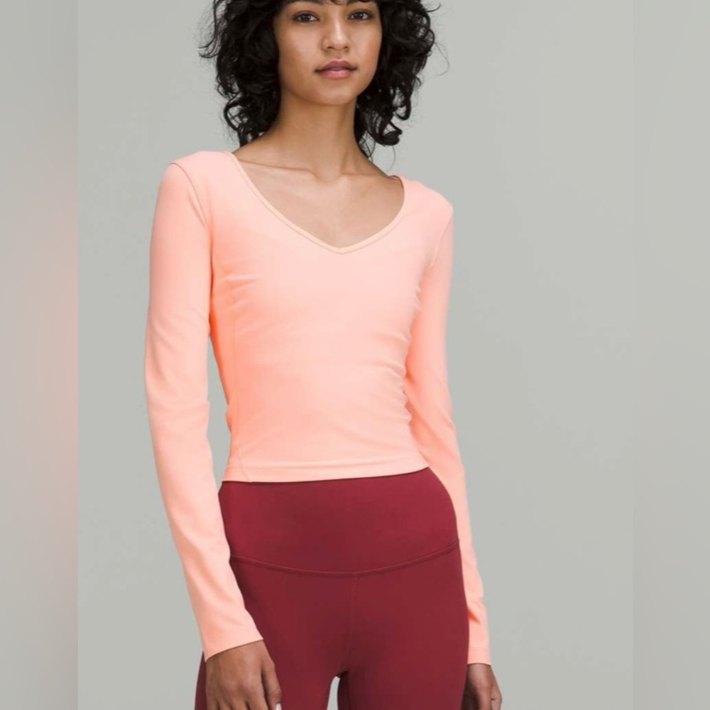 LULULEMON ALIGN™ LONG SLEEVE
SHIRT
Dew Pink
Size: 8
